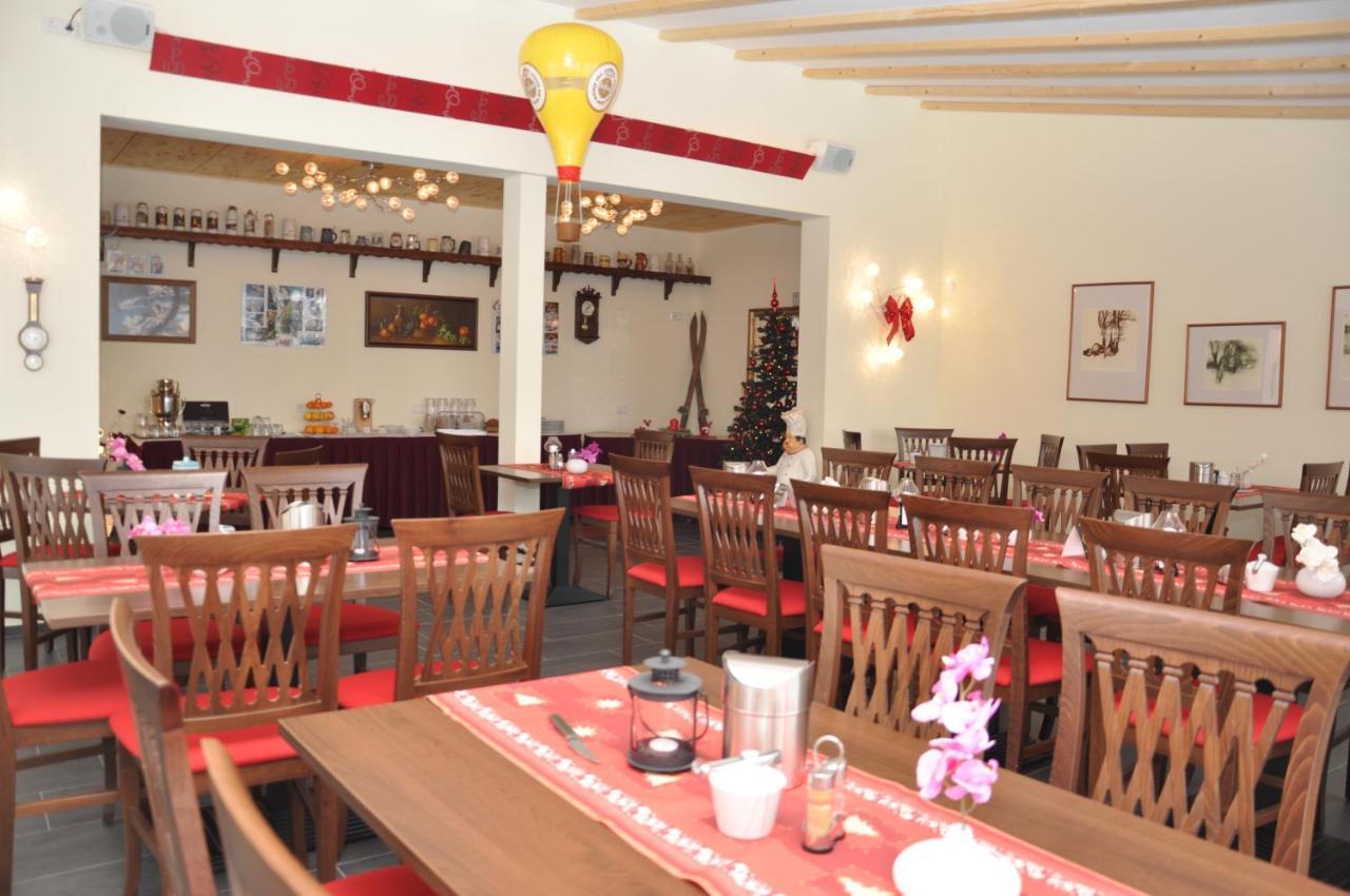 אוברהוף Gaststaette & Pension Waldschloesschen מראה חיצוני תמונה