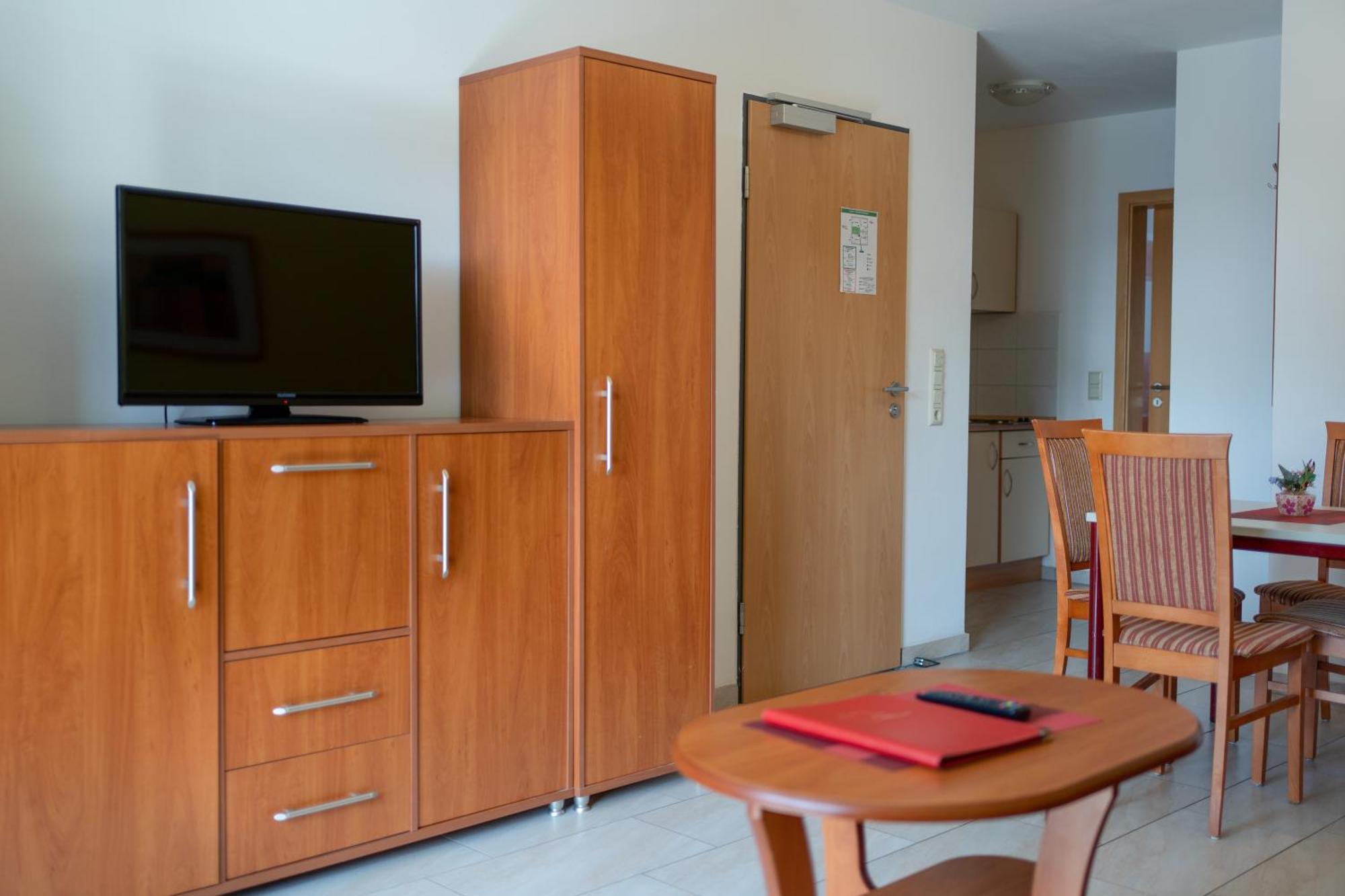 אוברהוף Gaststaette & Pension Waldschloesschen מראה חיצוני תמונה